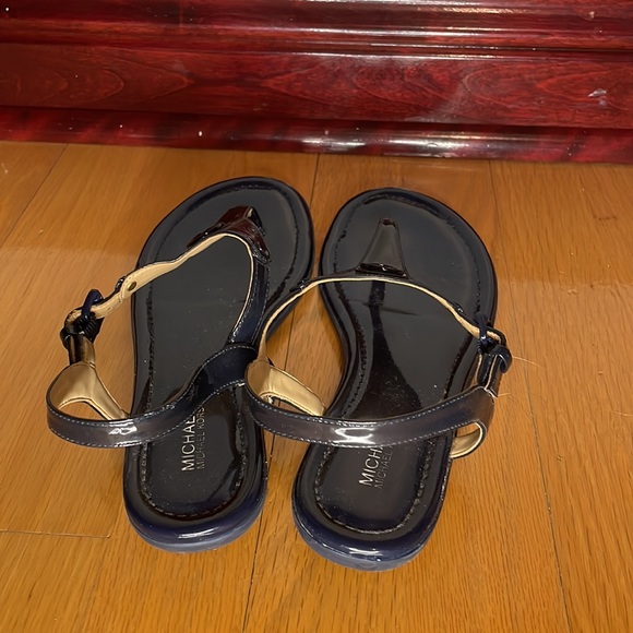 Michael Kors sandals - Picture 3 of 3